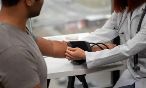 Mais de 10 mil pacientes aguardam por exames, consultas ou procedimentos em Poços de Caldas