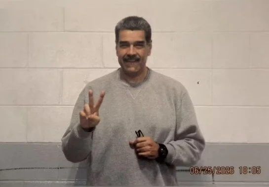 'A Venezuela renascerá', diz Maduro ao publicar fotos da prisão nos EUA