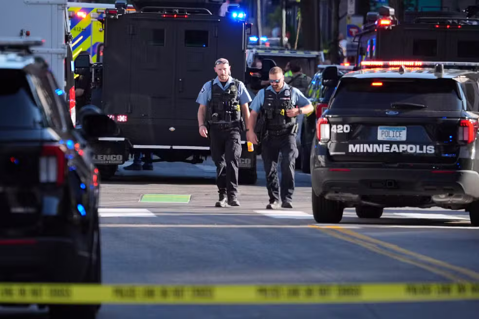 Atirador deixa um morto e seis, incluindo policiais, em Minneapolis, nos EUA