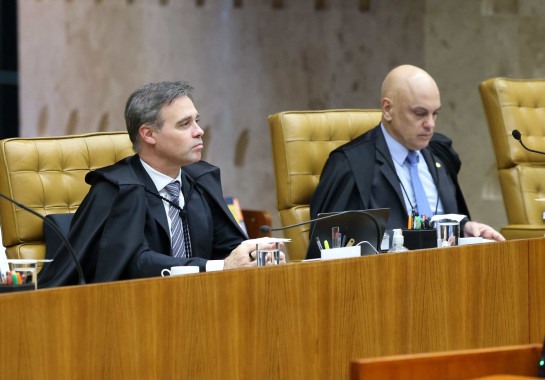 Alexandre de Moraes e André Mendonça batem boca no Supremo